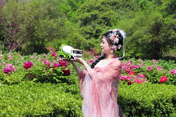 【公司新聞】美！太美了！快來(lái)欣賞凌宇“牡丹仙子”