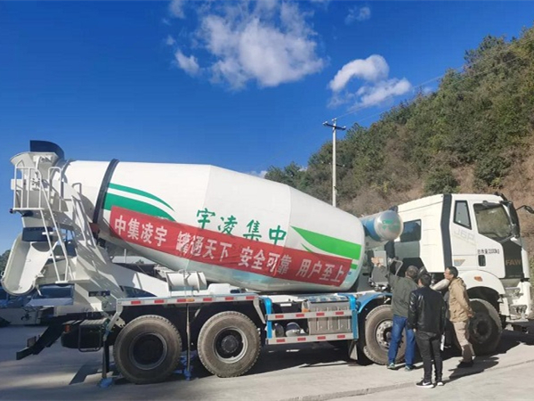 “罐”軍品質 載譽前行 | 凌宇國六法規版攪拌車巡展西南，掀起冬日風潮