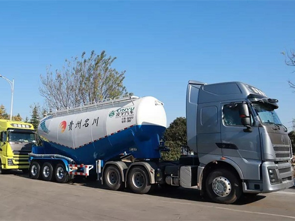 這個冬天玩轉“色彩穿搭”，凌宇多彩粉罐向黔出發