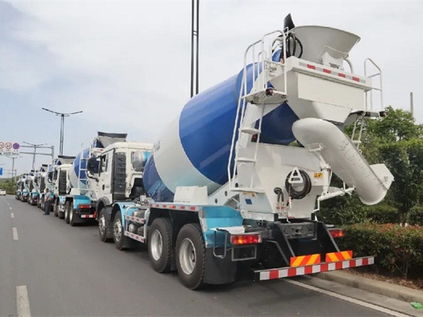 夏日炎炎，凌宇超甜！60臺“藍胖子”奔赴華南